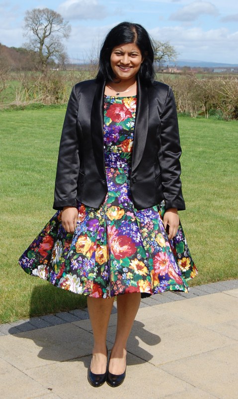 Vogue 8958: DIY Ladies Satin Tuxedo Jacket 